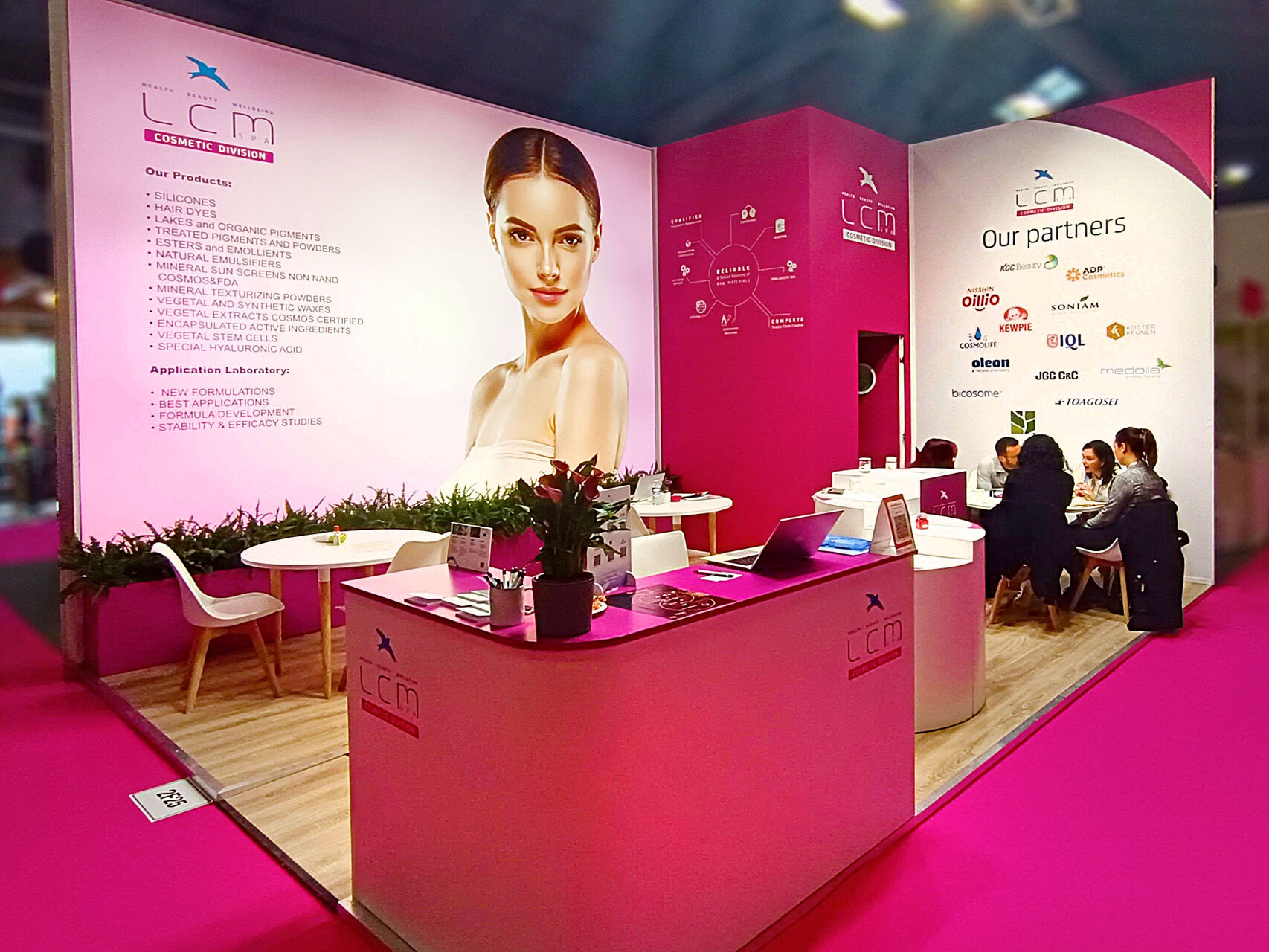 LCM INCOSMETICS 2024 Paris